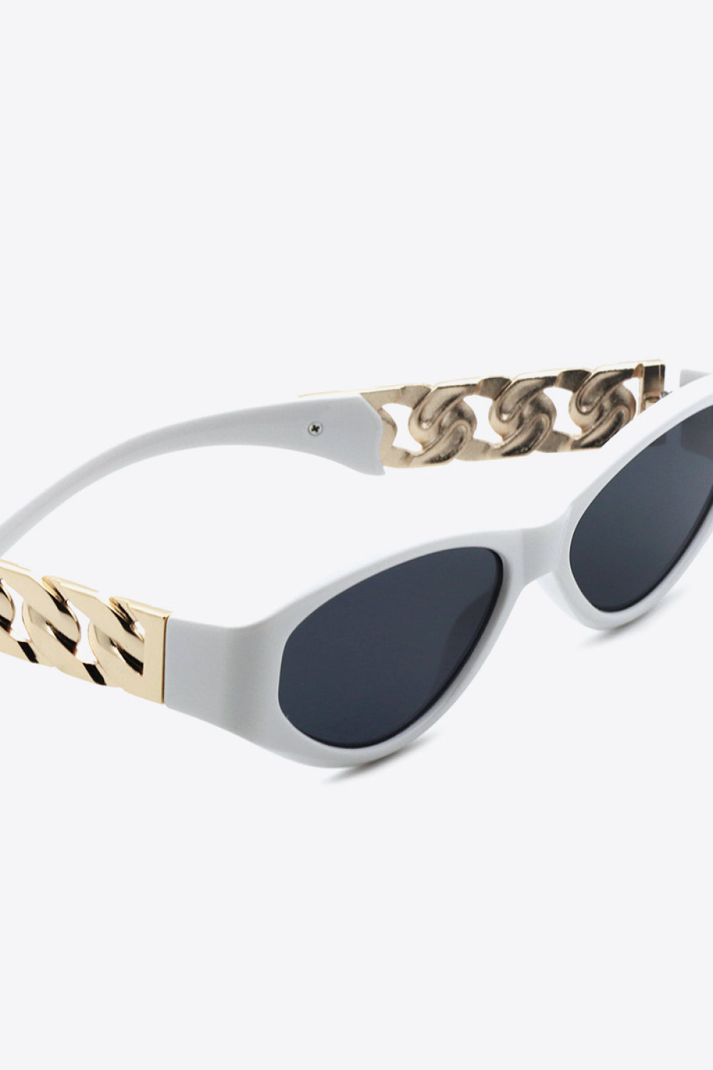 Chain Detail Cat Eye Sunglasses - Undeniably LUXE