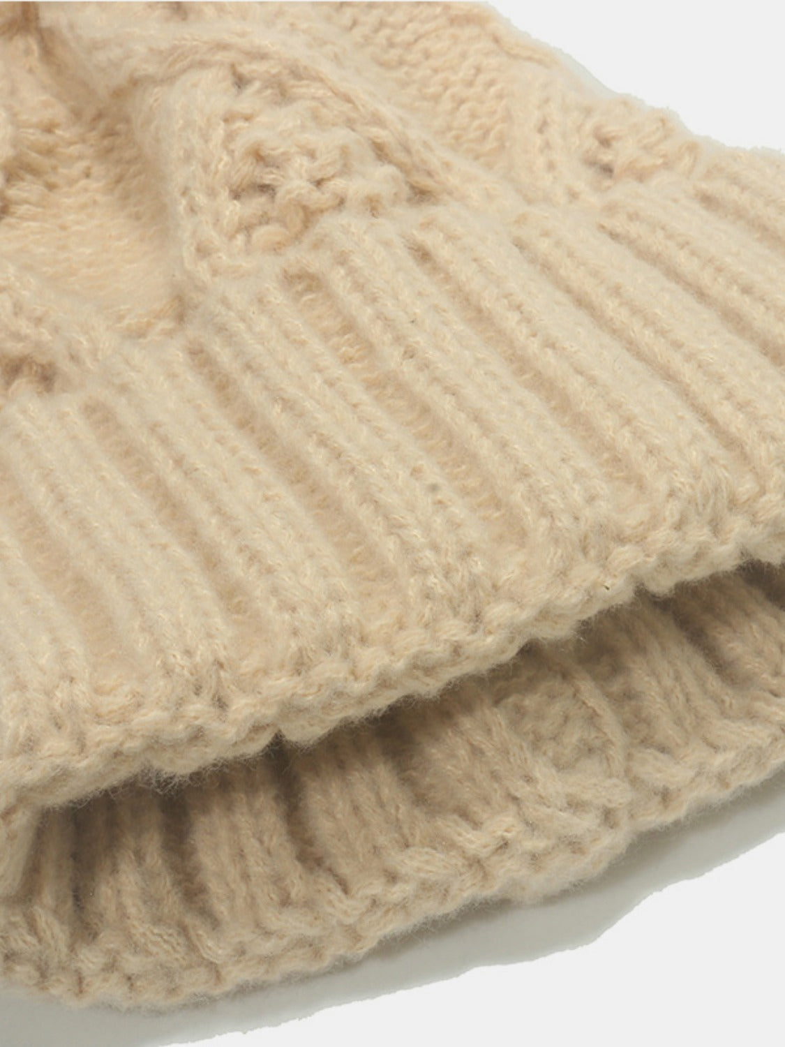 Roll Rim Cable-Knit Hat - Undeniably LUXE