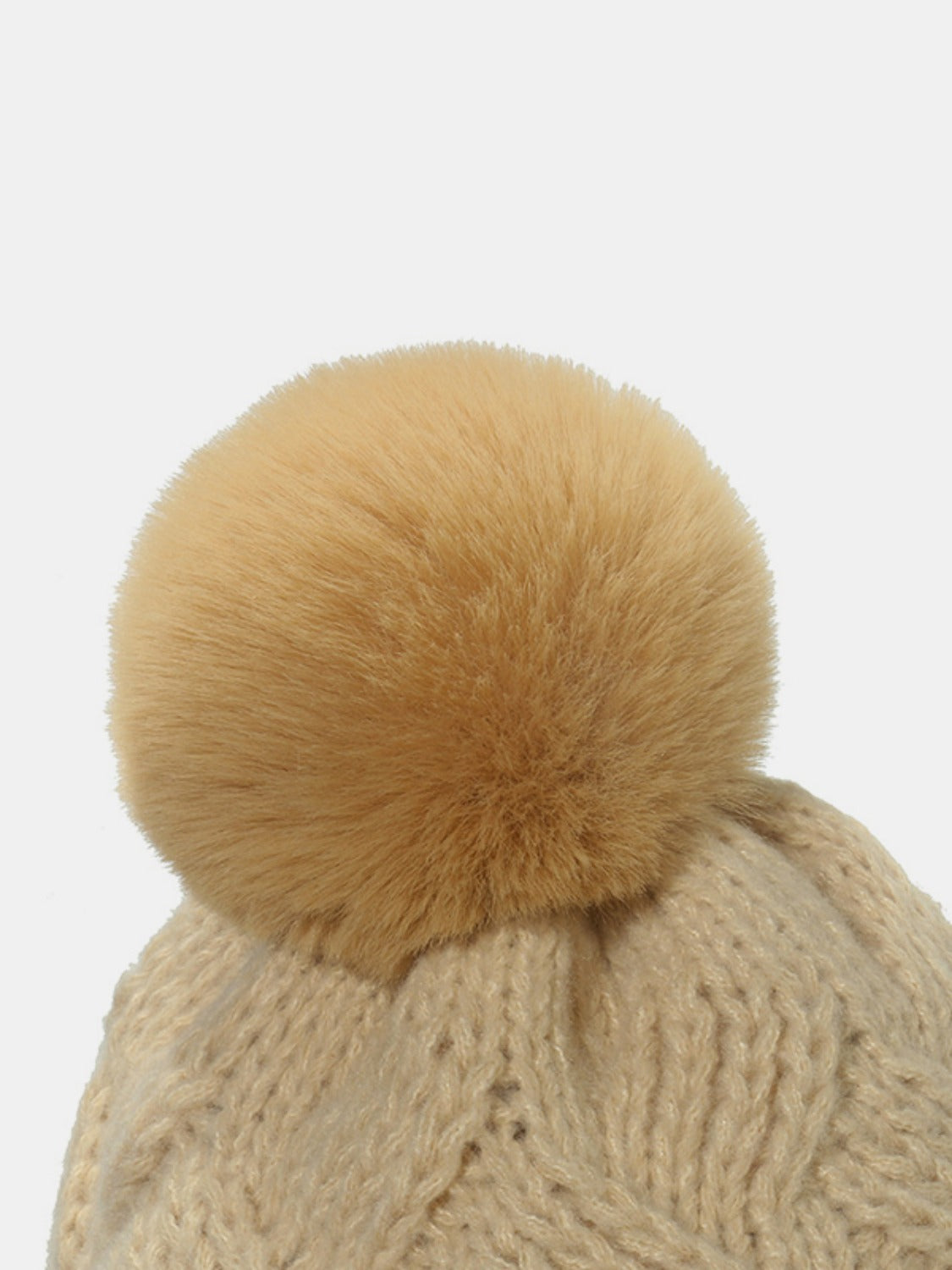 Roll Rim Cable-Knit Hat - Undeniably LUXE
