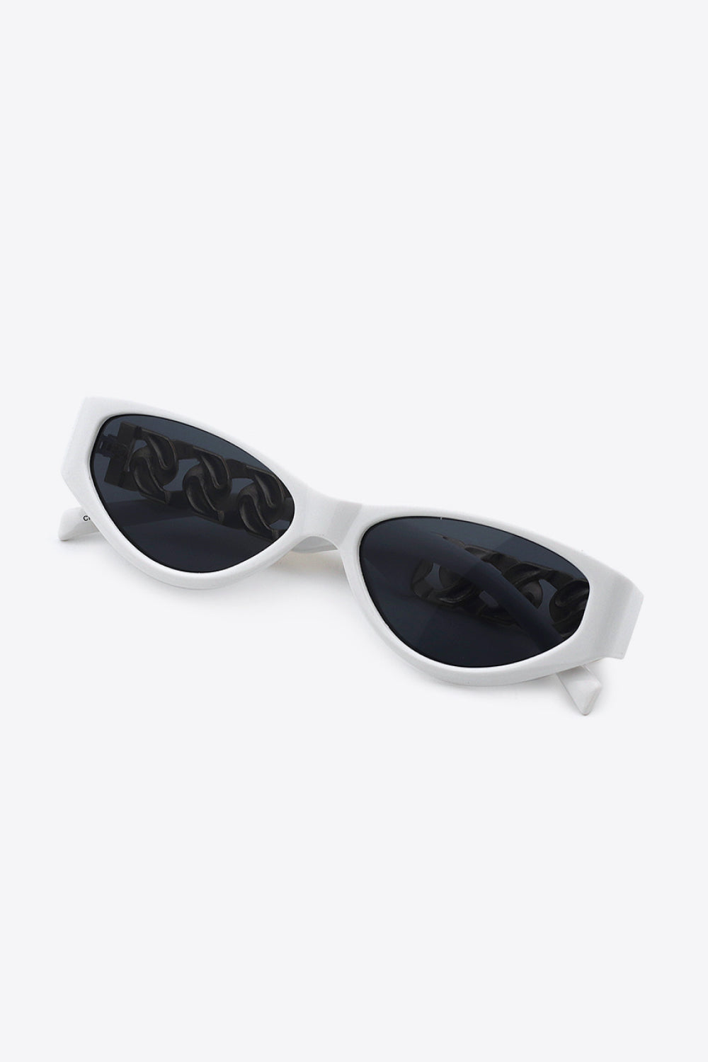 Chain Detail Cat Eye Sunglasses - Undeniably LUXE