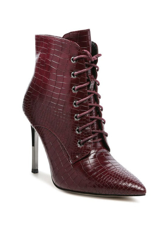 Step Into Fall: Discover the Must-Have Boots That Will Elevate Your Style!