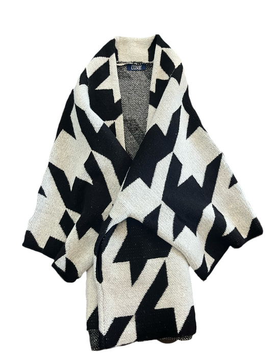 Houndstooth Print Knit Cardigan